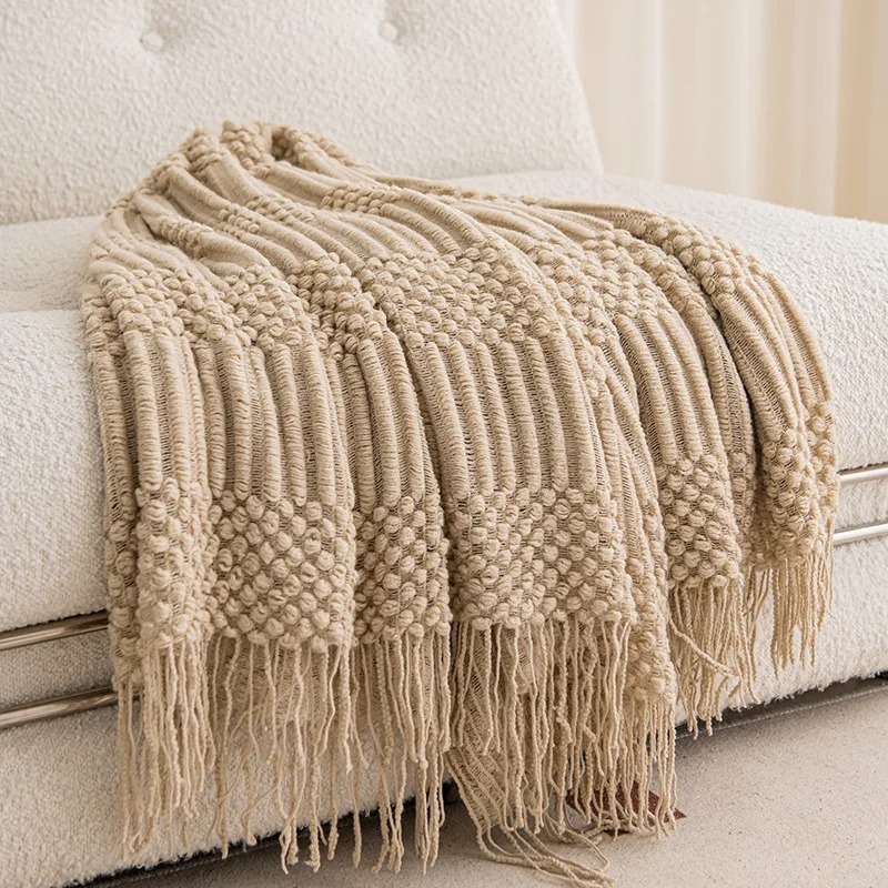 Throw Blanket Chunky Knit - بطانية محبوكة بلون الكاكي مع شراشيب،